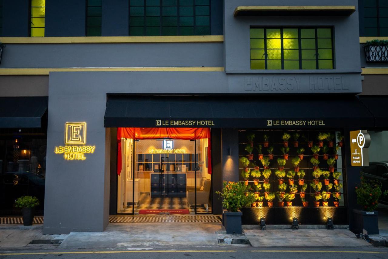 Le Embassy Hotel Georgetown Exterior photo
